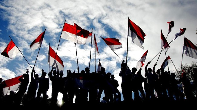 FOTO : Kibaran Merah Putih Di Nusantara - Foto 10