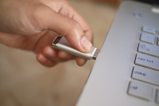  Mahasiswa Wajib Tahu, Inilah 7 Kegunaan Rahasia USB Flashdisk